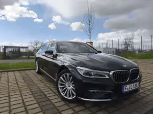 BMW 740