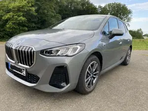 BMW 225 225e xDrive Active Tourer Aut. M-Sportpaket, AHK, frei ab Ende Mai