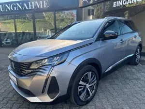Peugeot 5008 Hybrid 136 Allure Pack 7Sitz CarPlayRFK DAB