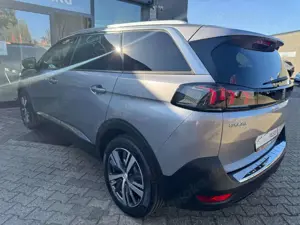 Peugeot 5008 Bild 4