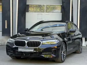 BMW 530 e LED LiveCock ACC Rü-Kamera Pano Ambiente
