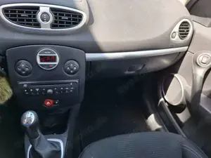 Renault Clio Clio TCe 100 Dynamique Bild 3