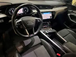 Audi e-tron 55quattro S-LINE Int+Autopilot+Matrix++++ Bild 5