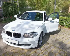 BMW 118 118i E87 (2.0L) - TÜV, BREMSEN, STEUERKETTE NEU - TOP ZUSTAND