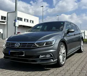 Volkswagen Passat Variant 2.0 TSI R_Line     4Motion DSG Highline