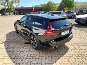 Volvo V60 Cross Country V60 B4 AWD Cross Country Pro Bild 5