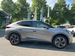 CUPRA Tavascan VZ 4DRIVE 77kWh 340PS DRIVE PACK Klima Navi Bild 2
