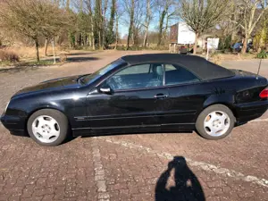 Mercedes-Benz CLK 320