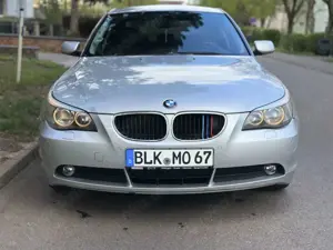 BMW 520 520i