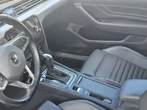 Volkswagen Passat Variant 2.0 TDI SCR DSG Elegance R Line 4 Motion