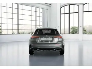 Mercedes-Benz A 200 AMG MBUX+RüKam+M-LED+Distro+Totwinkel+18LM Bild 4