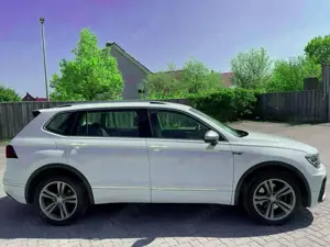 Volkswagen Tiguan Allspace Tiguan Allspace R-Line 2.0 TDI 147kW 4M DSG  Navi SCR ACC
