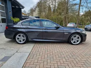 BMW 530 d xDrive M-Paket Klima 2.Hand Bi-Xenon Bild 4