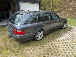 Mercedes-Benz E 280 E 280 T (211.254)