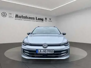 Volkswagen Golf VIII Variant 2.0 TDI DSG Goal Navi AHK Rear Travel