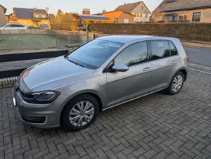 Volkswagen e-Golf e-Golf