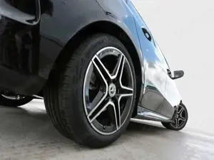 Mercedes-Benz B 180 AMG Night 360° AHK Winter-Paket Bild 5