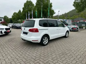 Volkswagen Sharan 1,4 TSI 2.HAND Klima AHK 7-Sitze PDC Alu Bild 2