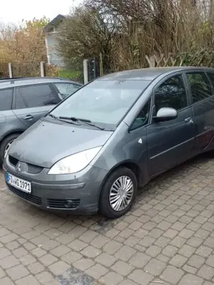 Mitsubishi Colt Bild 2