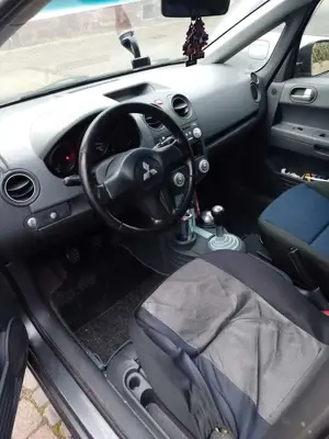 Mitsubishi Colt Bild 4