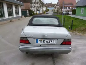 Mercedes-Benz Baureihe 124 300 CE-24 Bild 5