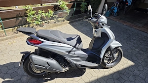 Piaggio Beverly 400 neuwertig zu verkaufen  Bild 4