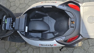 Piaggio Beverly 400 neuwertig zu verkaufen  Bild 5