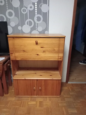Stabiler Holzschrank zu verschenken   3 Teile   Abholung in Speyer Bild 2