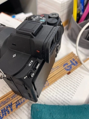 Sony Alpha 7 IV + umfangreiches pro. Zubehörpaket mit G-Master 24 70mm.de Bild 6