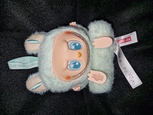 Original Labubu in hell-türkis