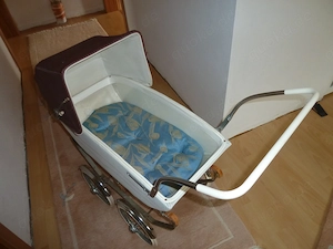 Puppenwagen
