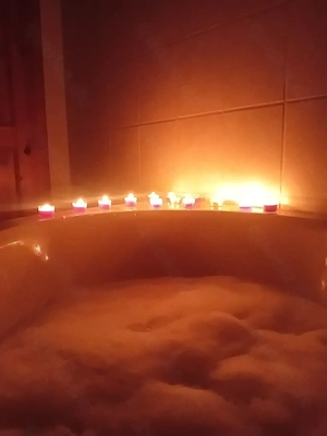 Leidenschaftlicher Sex  in der Badewanne