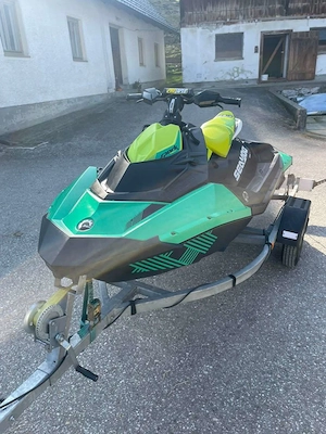 SeaDoo Jetski Spark trixx Bild 2