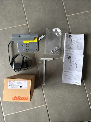Blum Servo Drive Uno inkl. Netzteil & Zubehör Neu & OVP
