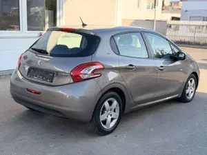 Peugeot 208 95 VTI Active Bild 4