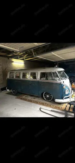 Volkswagen T1 Deutscher 13 Fenster Deluxe Bus