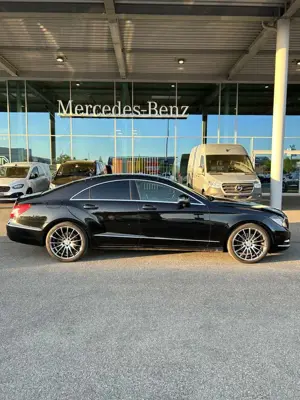Mercedes-Benz CLS 350 CDI DPF BlueEFFICIENCY 7G-TRONIC
