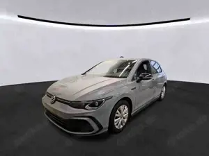 Volkswagen Golf VIII 2.0 TSI DSG R-Line ACC Navi Kamera