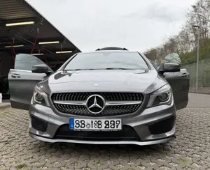 Mercedes-Benz CLA 200 7G-DCT AMG Line