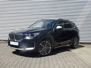 BMW X1 xDrive23i xLine HuD HiFi-h/k 360° Pano AHK SH