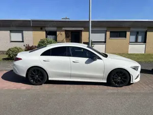 Mercedes-Benz CLA 180 7G-DCT AMG Line Bild 3