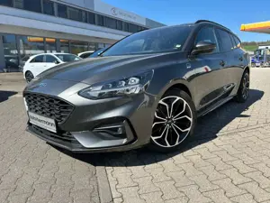 Ford Focus ST-Line 1.5 EcoBlue NAVI APPLE CARPLAY RFK KEYLESS