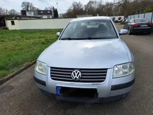 Volkswagen Passat Passat 2.0 5V Comfortline Family Bild 3