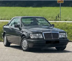 Mercedes-Benz CE 220 Automatik (Mopf 2)Leder Neu Tüv