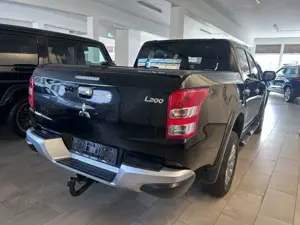 Mitsubishi L200 Top Doppelkabine 4WD Automatik Bild 3