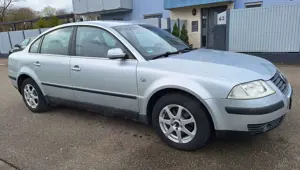 Volkswagen Passat Passat 2.0 5V Comfortline Family Bild 2