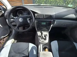 Volkswagen Passat Passat 2.0 5V Comfortline Family Bild 5