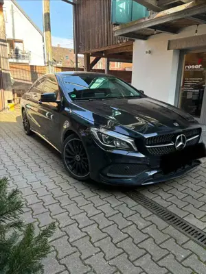 Mercedes-Benz CLA 250 CLA 250 4Matic 7G-DCT AMG Line