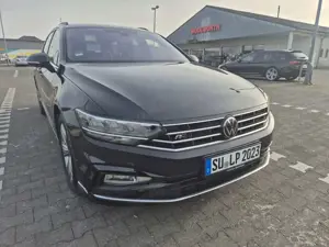 Volkswagen Passat Variant 2.0 TDI SCR DSG R Line 200 PS Bild 2