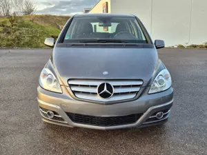 Mercedes-Benz 180 B180CDI